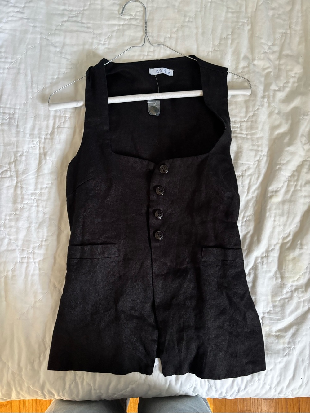 Nätí Black Sleeveless Button-Front Linen Romper